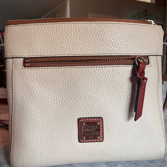 Dooney & Burke, Cream Pebble Leather Crossbody Bag - Picture 1 of 7